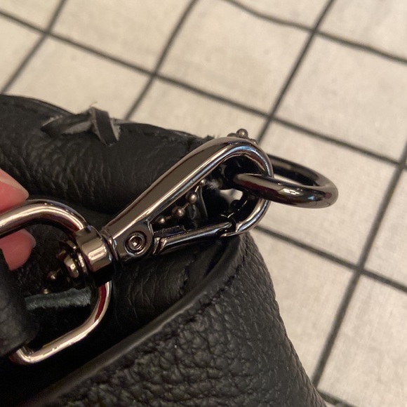 Brand New leather shoulder bag - Picture 11 of 15